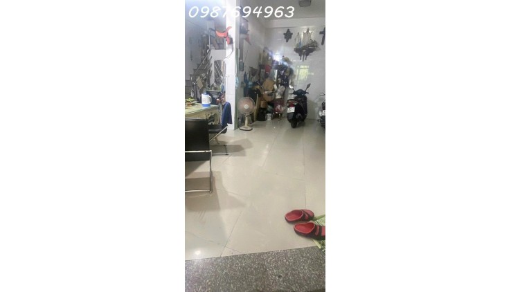 QUẬN 8, NGUYỄN THỊ TẦN - GẦN CHỢ RẠCH ÔNG HẺM XE HƠI THÔNG THOÁNG QUA DƯƠNG BÁ TRẠC - 48M2 VUÔNG ĐẸP